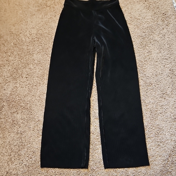 Ro&De Pleated Pull-on Pants - Picture 2 of 8